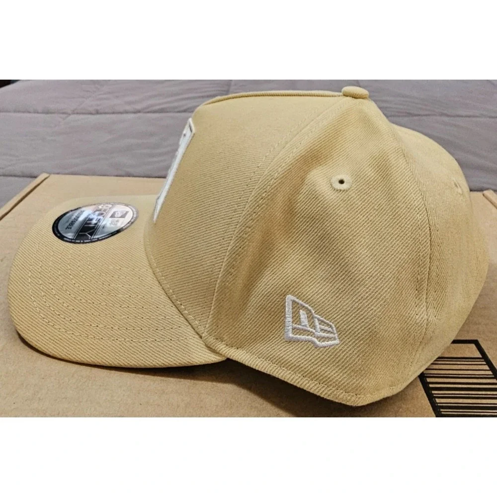 New Era® MLB Arizona Diamondbacks 9FORTY™ A-Frame Adjustable Hat‎ in Tan